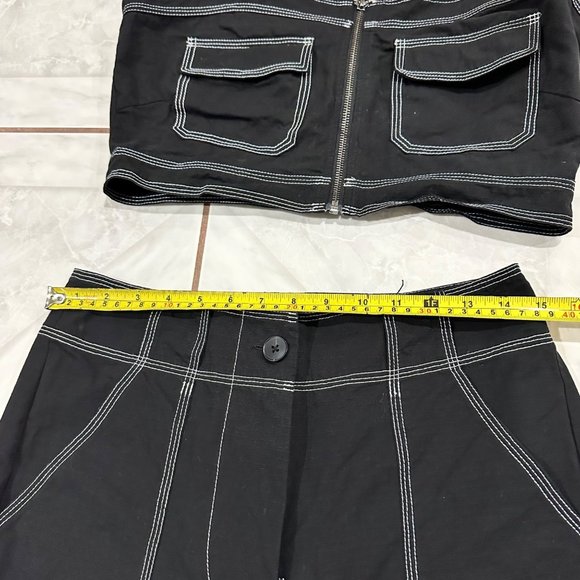 Nicole Miller Y2K Grunge 2 Piece Set Crop Top Size Large and Pants Size Small - Picture 7 of 14